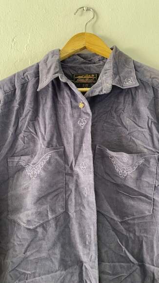 Vintage Eddie Bauer Purple Corduroy Long Sleeve Shirt with Embroidery, Size S - Picture 2 of 7